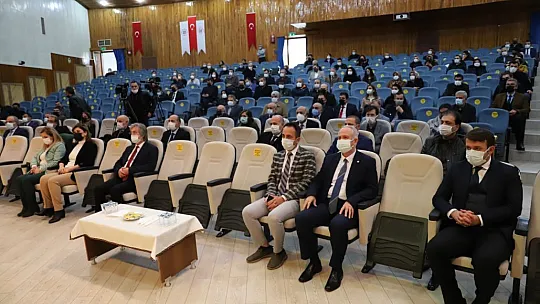 TÜBİTAK Başkanı Prof. Dr. Hasan Mandal Fırat Üniversitesi Akademisyen ve Öğrencileri ile Bir Araya Geldi