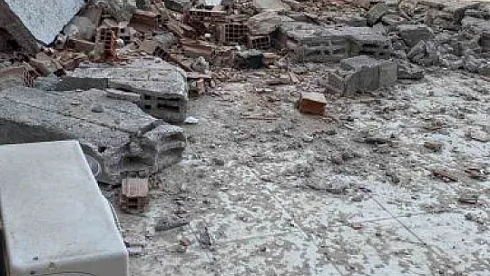 Elazığ'da Artık Sağlam Binalar da Hasarlı!