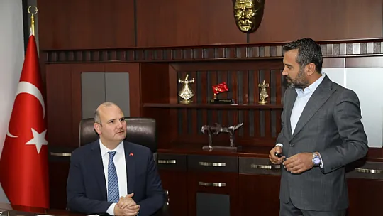Ak Parti Genel Başkan Yardımcısı Dr. Ömer İleri Elazığ Belediyesi'ni Ziyaret Etti