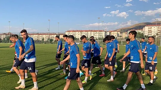 Gakgoş, Yüksek İrtifa'da çalışıyor