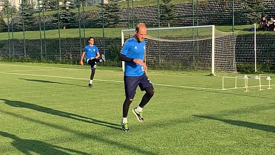 Gakgoş, Yüksek İrtifa'da çalışıyor