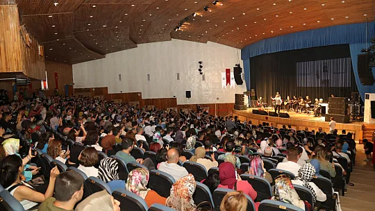 Aşık Veysel, Elazığ'da Türküleriyle Anıldı