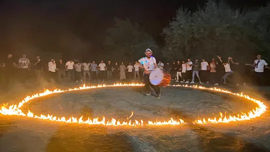 Böyle Davulcu Görülmedi, Tokmağın Sesini Ve Şovunu Duyan Geldi