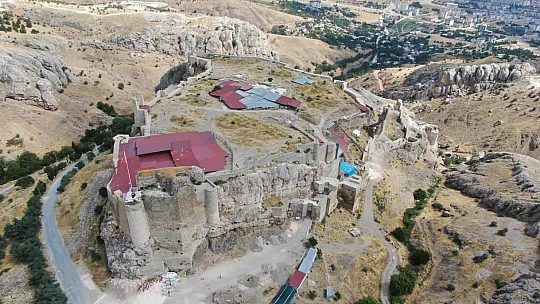 Elazığ'ın Kalbinde Restorasyon Devam Ediyor