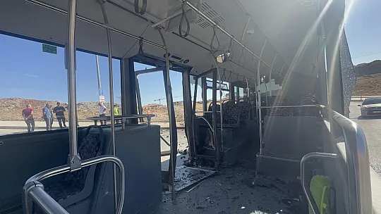 Elazığ'da Cip ile Yolcu Otobüsü Çarpıştı