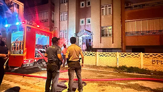 Elazığ'da 3 Saattir Süren Yangın Yoğun Uğraşlar Sonucu Söndürüldü!