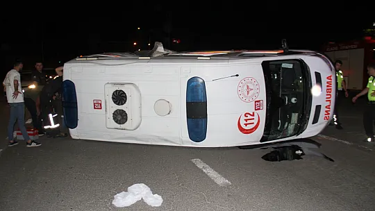 Elazığ'da Pikap ile Ambulans Çarpıştı Çok Sayıda Yaralı Var