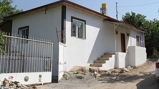 Elazığ'da Deprem Korkusu Bakın Bu Evi Ne Hale Getirdi