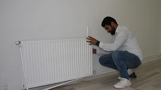 Elazığ'da Deprem Korkusu Bakın Bu Evi Ne Hale Getirdi