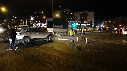 Sivil Ekip Aracı Kaza Yaptı: 2'si Polis 4 Yaralı