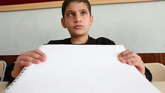 Görme Engelli Caner, Kırk Hadis Yarışmasında Birinci Oldu
