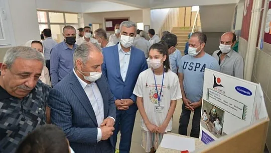 Öğrencilerin hazırladığı proje sergisi açıldı