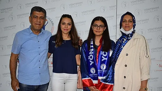 LGS birincisi Sare: 'Başarımı çok çalışmaya borçluyum'