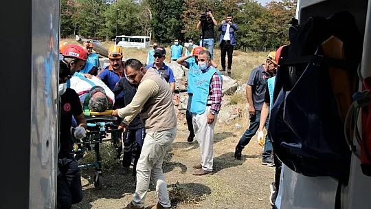Elazığ Depreminin Merkez Üssünde Gerçeği Aratmayan Tatbikat