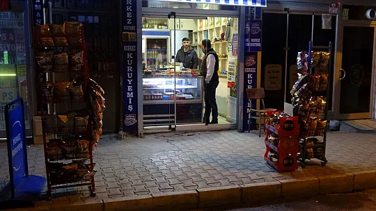 Elazığ'da büfeye silahlı saldırı: 1 yaralı