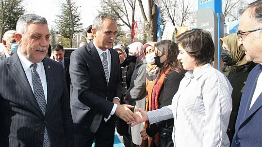 Milli Eğitim Bakanı Özer Elazığ Belediyesi'ni Ziyaret Etti