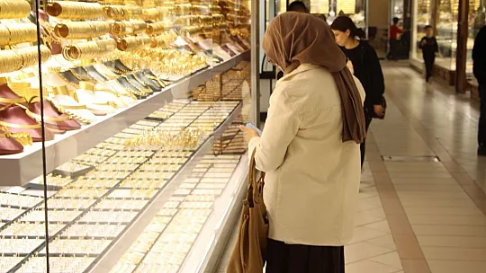 Elazığ'da Kuyumcular Vatandaşları Sahte Altına Karşı Uyardı