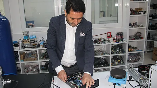 Fıratlı Profesörün Çalışmaları Dünyanın İlgi Odağı Oldu, Birçok Ülkeye İhraç Edildi