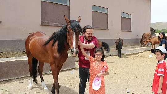 Öğrenciler TAHAM'da Keyifli Dakikalar Geçirdi