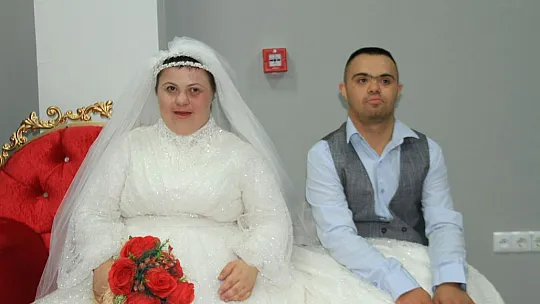 Down sendromlu Betül'ün gelinlik hayali gerçek oldu
