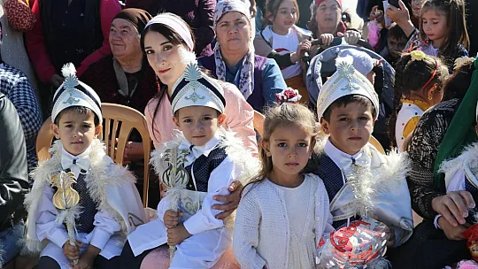 Elazığ'da Ahıska Türkü Çocuklar İçin Toplu Sünnet Töreni Düzenlendi