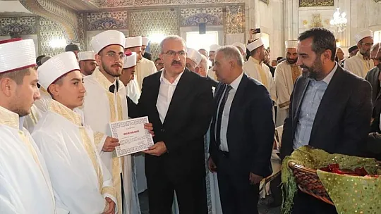 İzzetpaşa Camii'nde hafızlık icazet merasimi yapıldı