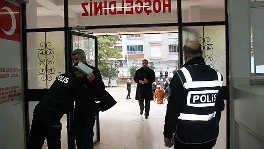 Bu sınavda öğrenciler yerine öğretmenler ter döktü