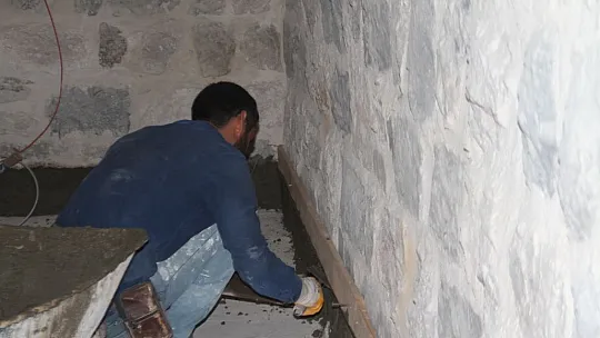 515 yıllık tarihi Ahmet Bey Camisinde restorasyon çalışmaları sürüyor