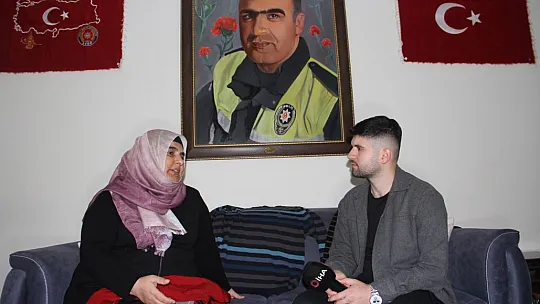 Şehit Fethi Sekin'in kardeşi Fikriye Sekin: '6 Yıl Geçmesine Rağmen Hüzün Devam Ediyor Hiç Eksilmedi'
