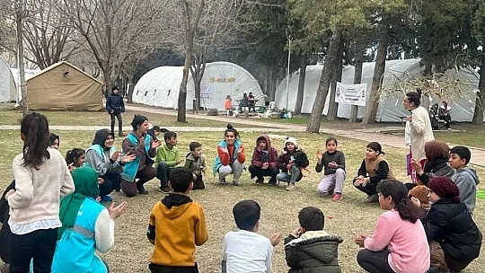 Hep Birlikte Bu Zor Günleri de Aşacağız