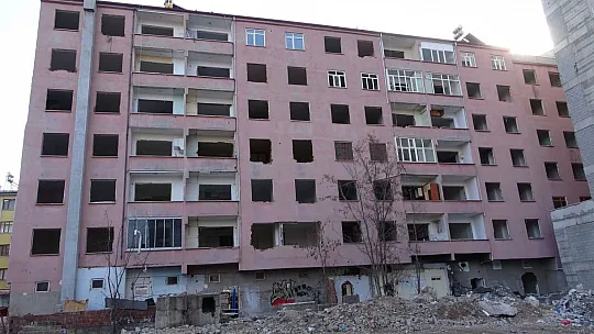 Ağır İşleyen Süreç Faciaya Davetiye Çıkarıyor