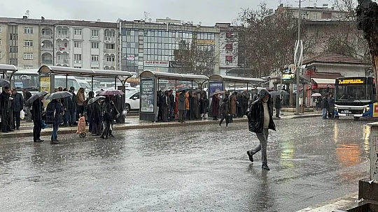 Elazığ'da sağanak yağış etkili oldu