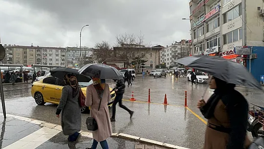Elazığ'da sağanak yağış etkili oldu