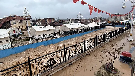 Şanlıurfa ve Adıyaman'ı sel vurdu: 1 ölü, 10 kayıp