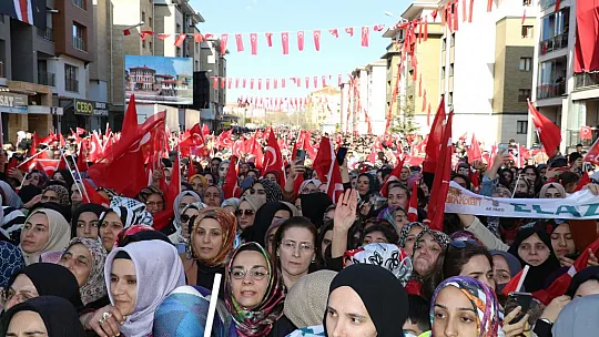 Cumhurbaşkanı Erdoğan, Elazığ'da depremzedelere seslendi