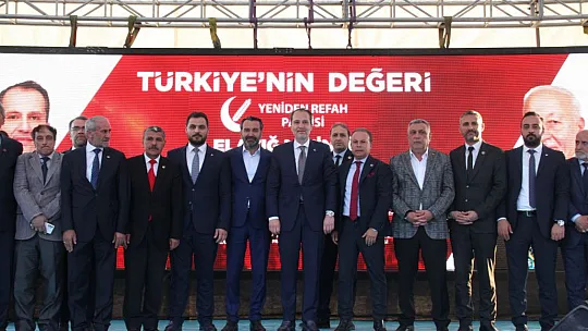 Erbakan Elazığlılara Seslendi: '7'li Masanın Karşısında Durmamız Lazım'