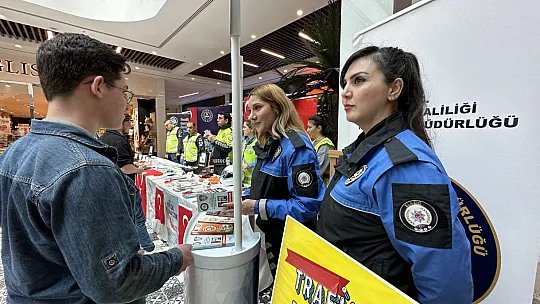 Elazığ'da polis ve jandarma ekipleri vatandaşları bilgilendirdi