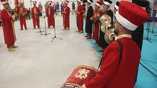 Elazığ'da engelli bireyler doyasıya eğlendi