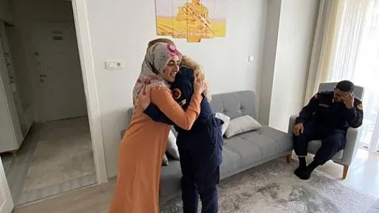 Elazığ'da jandarma ekipleri şehit annelerini unutmadı
