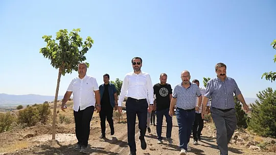 Başkan Şerifoğulları Tarihi Hüseynik Yolu'ndaki Rekreasyon Çalışmalarını Yerinde İnceledi