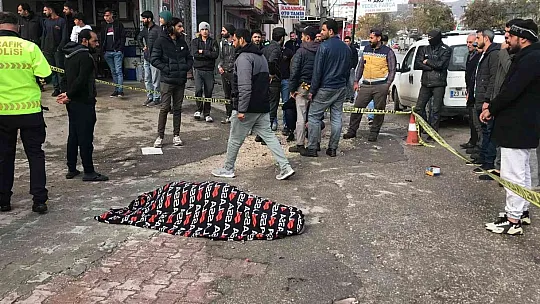 Beton mikserinin altında kalan kadın hayatını kaybetti