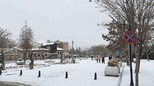 Türkiye'de 2 Güzel Mahalle Var İlki Harput, İkicisi Kar Yağınca Harput