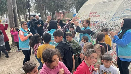 Elazığ Belediyesi'nin Kahramanmaraş Çadır Kentte Anne-Çocuk Faaliyetleri Devam Ediyor