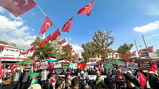 AK Parti'den Savaşa Dur Yürüyüşü