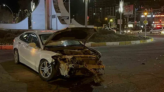 Elazığ'daki Trafik Kazasının Altından Dram Çıktı