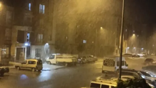 Elazığ'da Gök Gürültülü sağanak yağış etkili oluyor