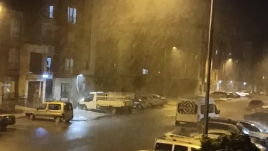 Elazığ'da Gök Gürültülü sağanak yağış etkili oluyor
