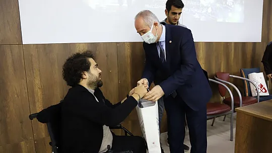 Fırat Üniversitesinde 3 Aralık Dünya Engelliler Günü Programı Düzenlendi