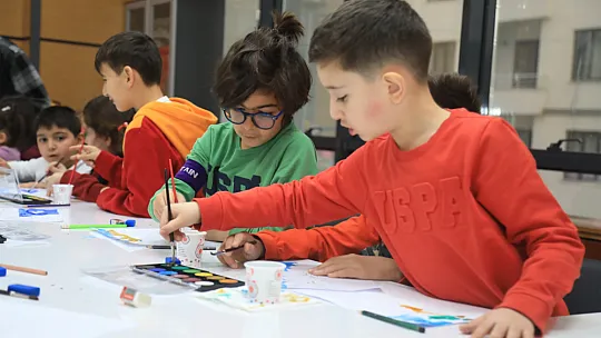 Elazığ Belediyesi Tatilde de Çocukları Unutmadı