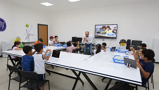 Elazığ Belediyesi Güneykent Sosyalhane Binası'nda Eğitimler Başladı